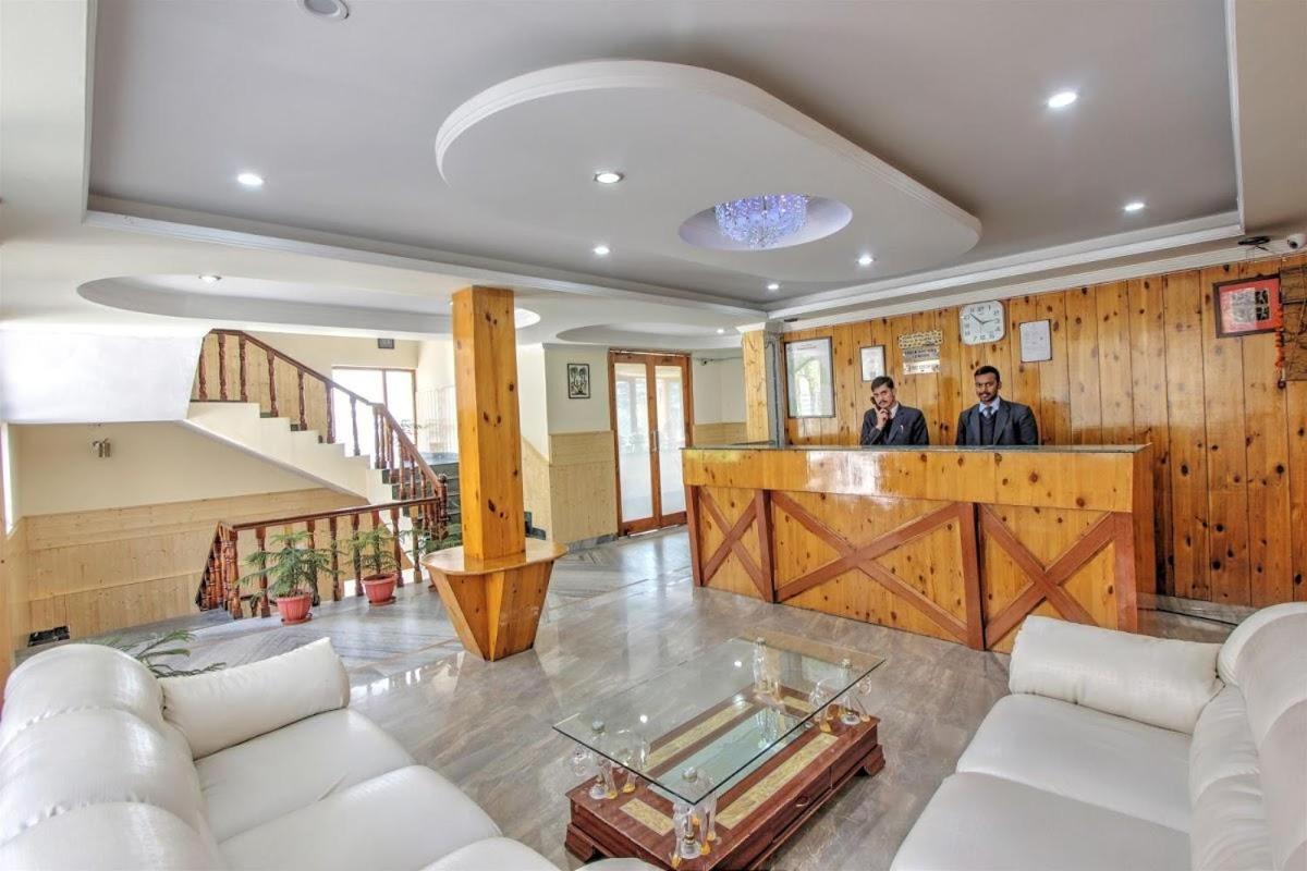 Hotel Mountain Face Manali  Bagian luar foto