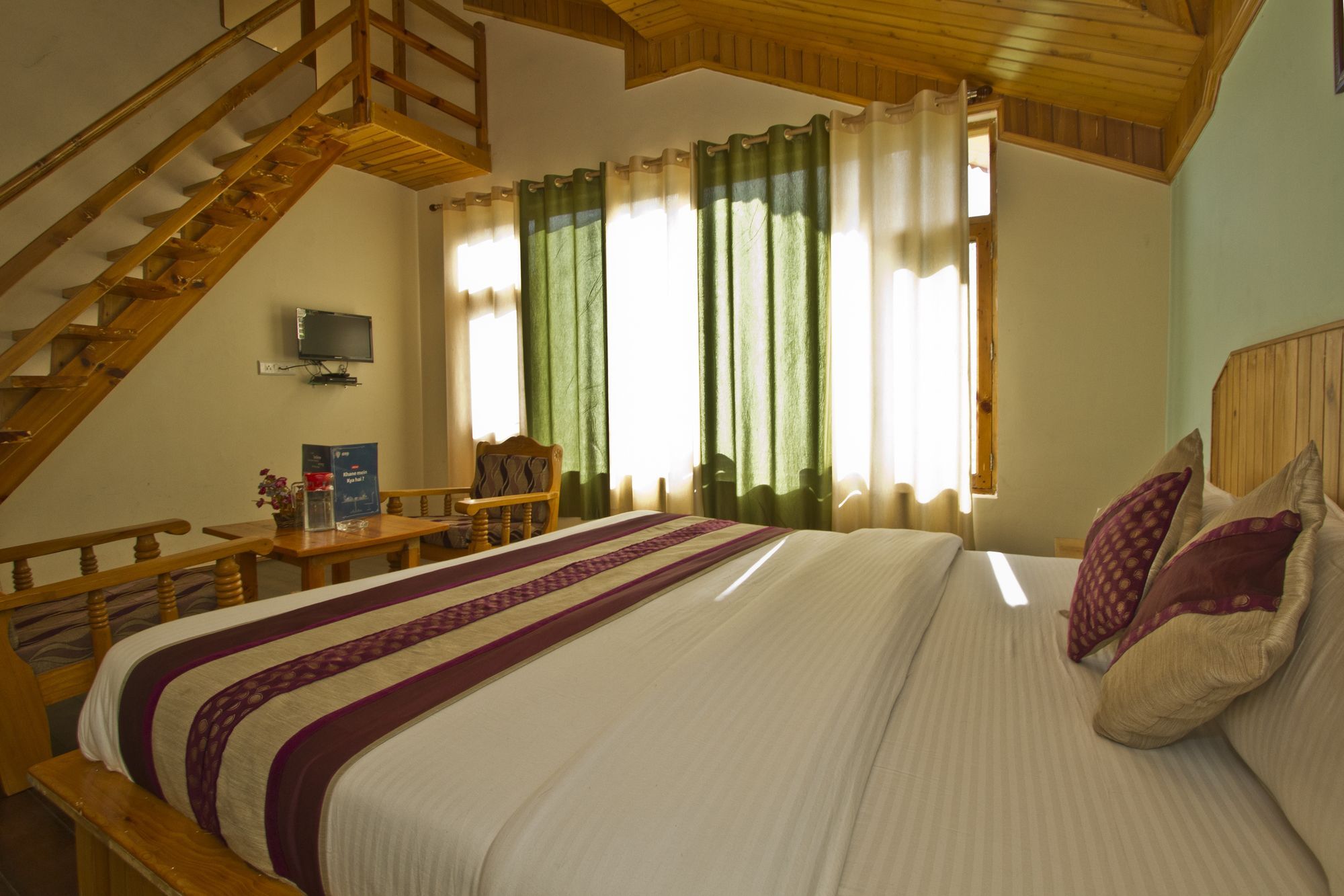 Hotel Mountain Face Manali  Bagian luar foto